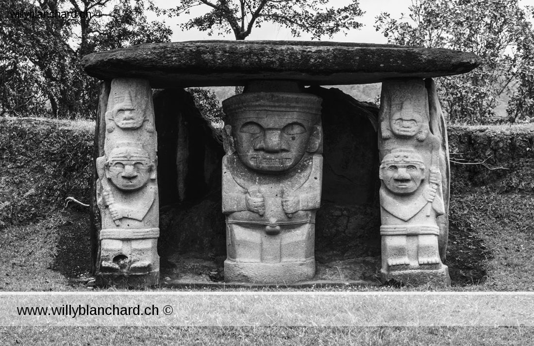 Colombie, Huila, San Agustin. Parc archéologique de San Agustin. Statue. Septembre 1992. © Willy Blanchard