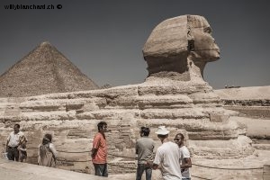 Égypte, site de Gizeh. Le Sphinx, et pyramide de Khéops. 5 septembre 2014 © Willy Blanchard