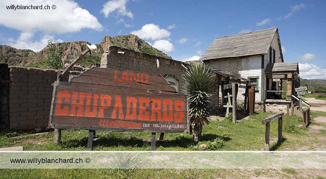 Mexique, Durango, San Vicente de Chupaderos. Welcome. Panneau à l'entrée du site. 7 septembre 2008 © Willy Blanchard