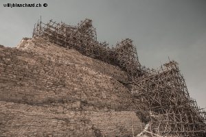 Égypte, site archéologique de Saqqarah. Pyramide à degrés de Djoser. 7 septembre 2014