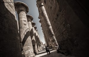 Égypte, Louxor, temple de Karnak. Colonnade. 12 septembre 2014 © Willy Blanchard