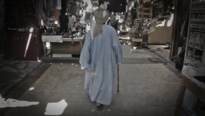 Égypte, le Souk de Louxor. Filature d'un vieil homme en vidéo. 11 seètembre 2014 © Willy Blanchard