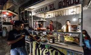 Mexique, Veracruz, Papantla. Petites échoppes, taqueria. 20 septembre 2008 © Willy Blanchard