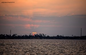 Égypte, Fayoum. Coucher de soleil sur le lac Qârûn (lac Moéris). 20 septembre 2014