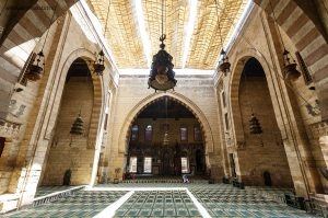 Egypte, Le Caire, quartier Islamique d'Al-Azhar. Monument n° 175. Mosquée, Madrasa Al-Sultan El-Ashraf Barsbay, années 1423-1424. 6 septembre 2014 © Willy Blanchard