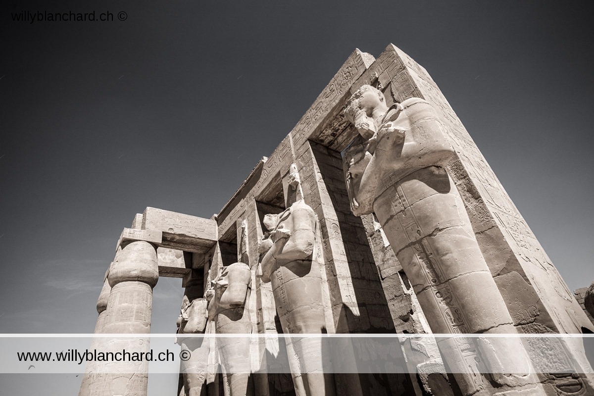 Égypte, Louxor, rive occidentale du Nil. Temple Ramesseum, le temple des millions d'années de Ramsès II. 12 septembre 2014 © Willy Blanchard