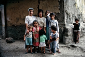 Turquie, Ankara. Les enfants du quartier inconnu. Juillet 1988 © Willy Blanchard