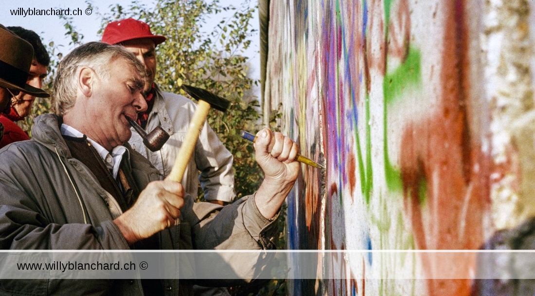 Allemagne, chute du mur de Berlin du 9 novembre 1989. Berlin-Ouest. Kodachrome. 12 novembre 1989 © Willy Blanchard