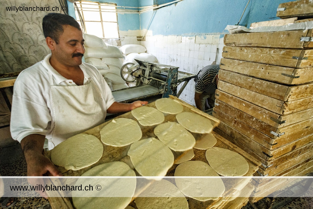 Jordanie. Production de pain dans une boulangerie à Al-Karak. 14 septembre 2009 © Willy BLANCHARD