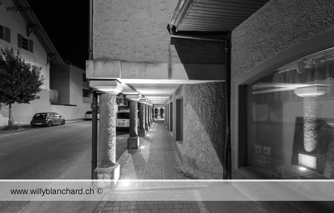 Suisse, Vaud. Village de Lucens. Avenue de la Gare. 28 mai 2020 © Willy BLANCHARD