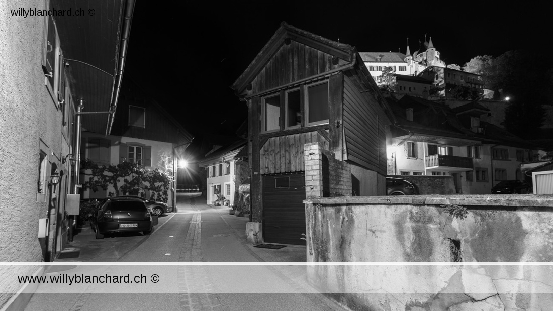 Suisse, Vaud, village de Lucens la nuit. Ruelle du Moulin. 2 juin 2020 © Willy BLANCHARD