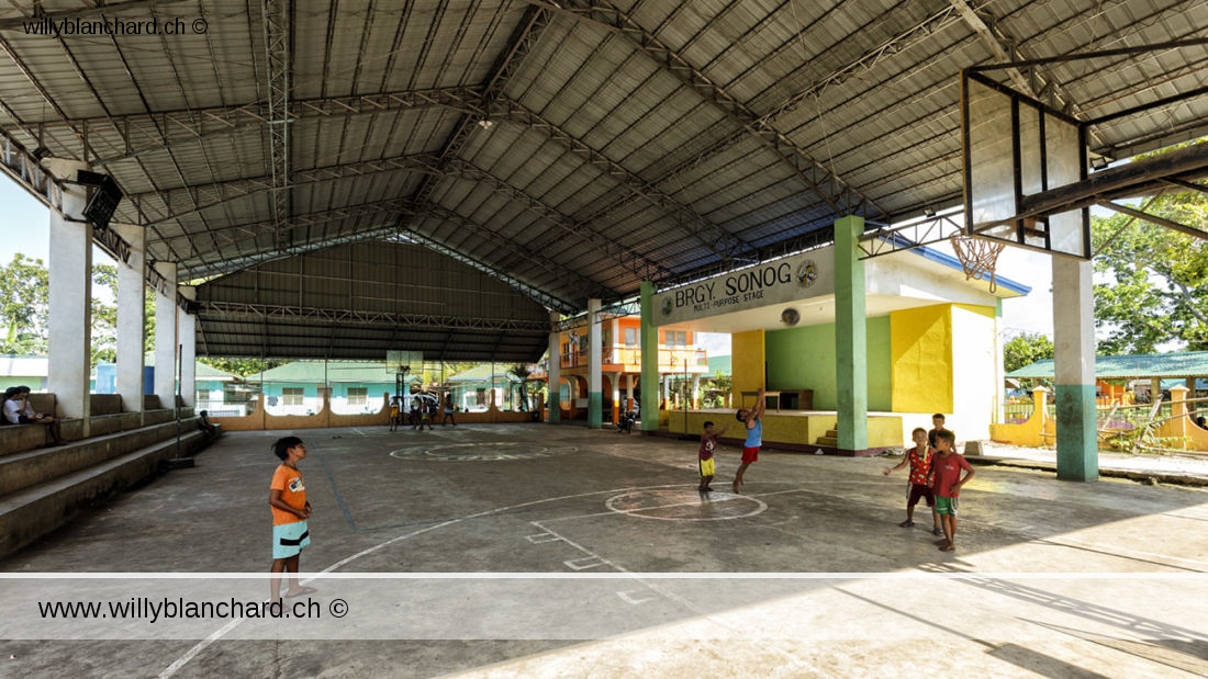 L'école municipale de Sonog. 18 avril 2022 © Willy BLANCHARD