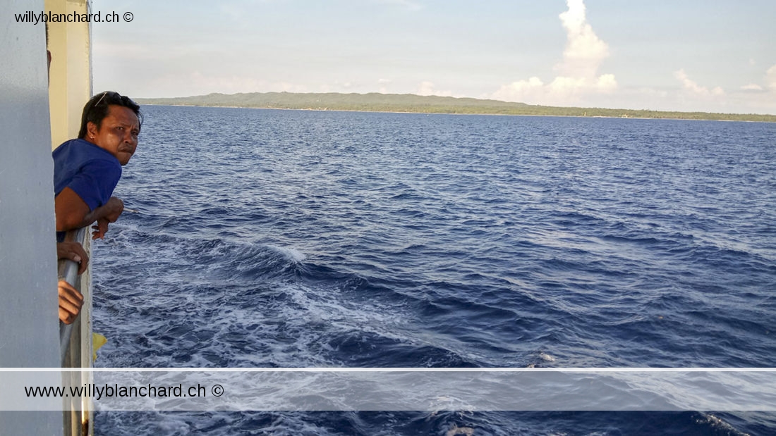 Jomalia Shipping Corporation, bateau pour Consuelo, en mer des Camotes. Îles Camotes en vue. 13 mai 2023 © Willy BLANCHARD