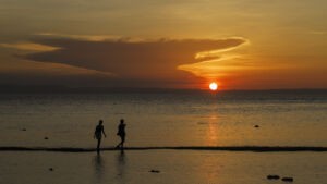 Sunset at Bakhaw Beach, coucher de soleil. Camotes Islands, Philippines. 25 avril 2024. © Willy BLANCHARD